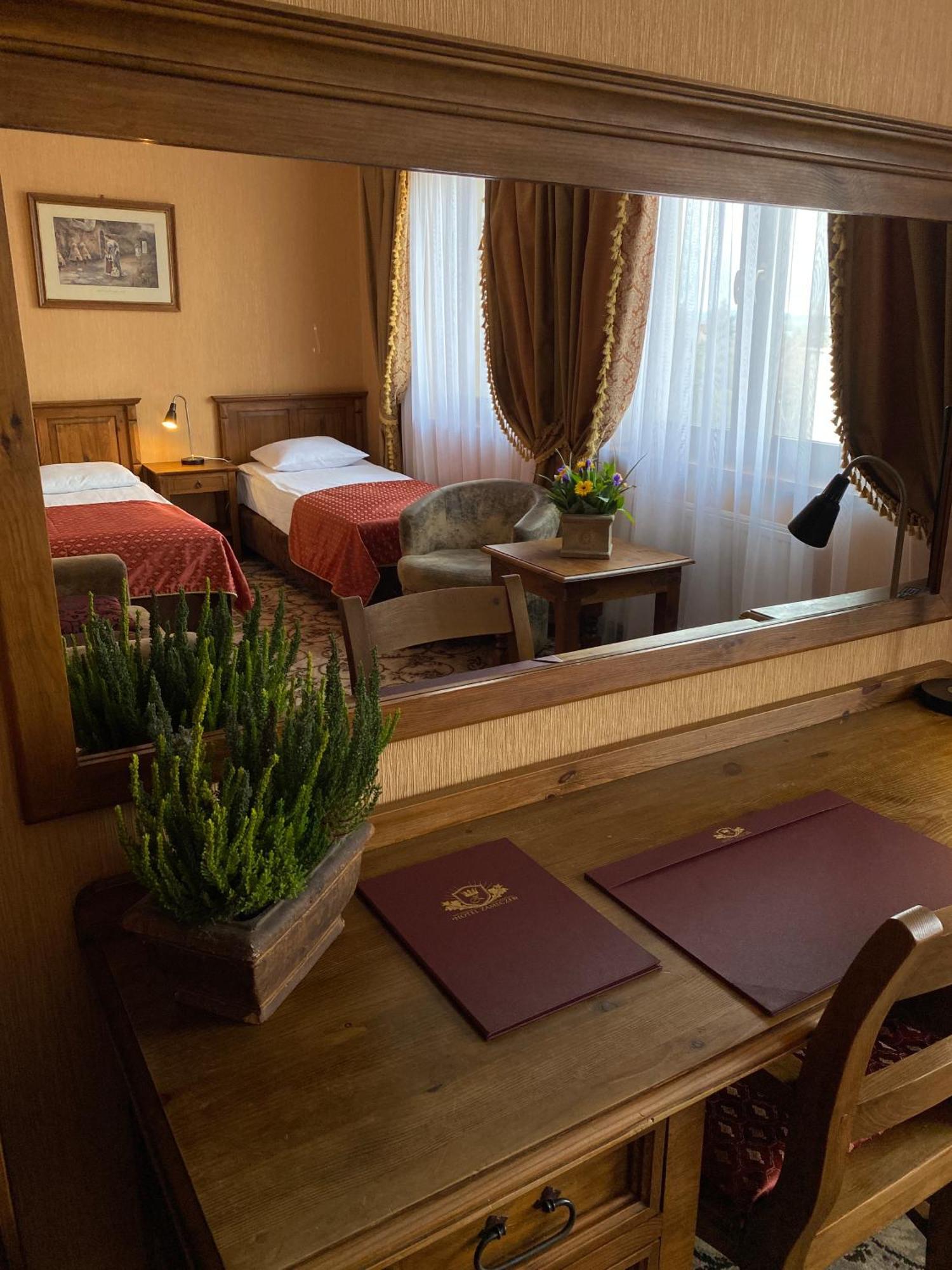 Hotel Zameczek Książ Wielki Εξωτερικό φωτογραφία