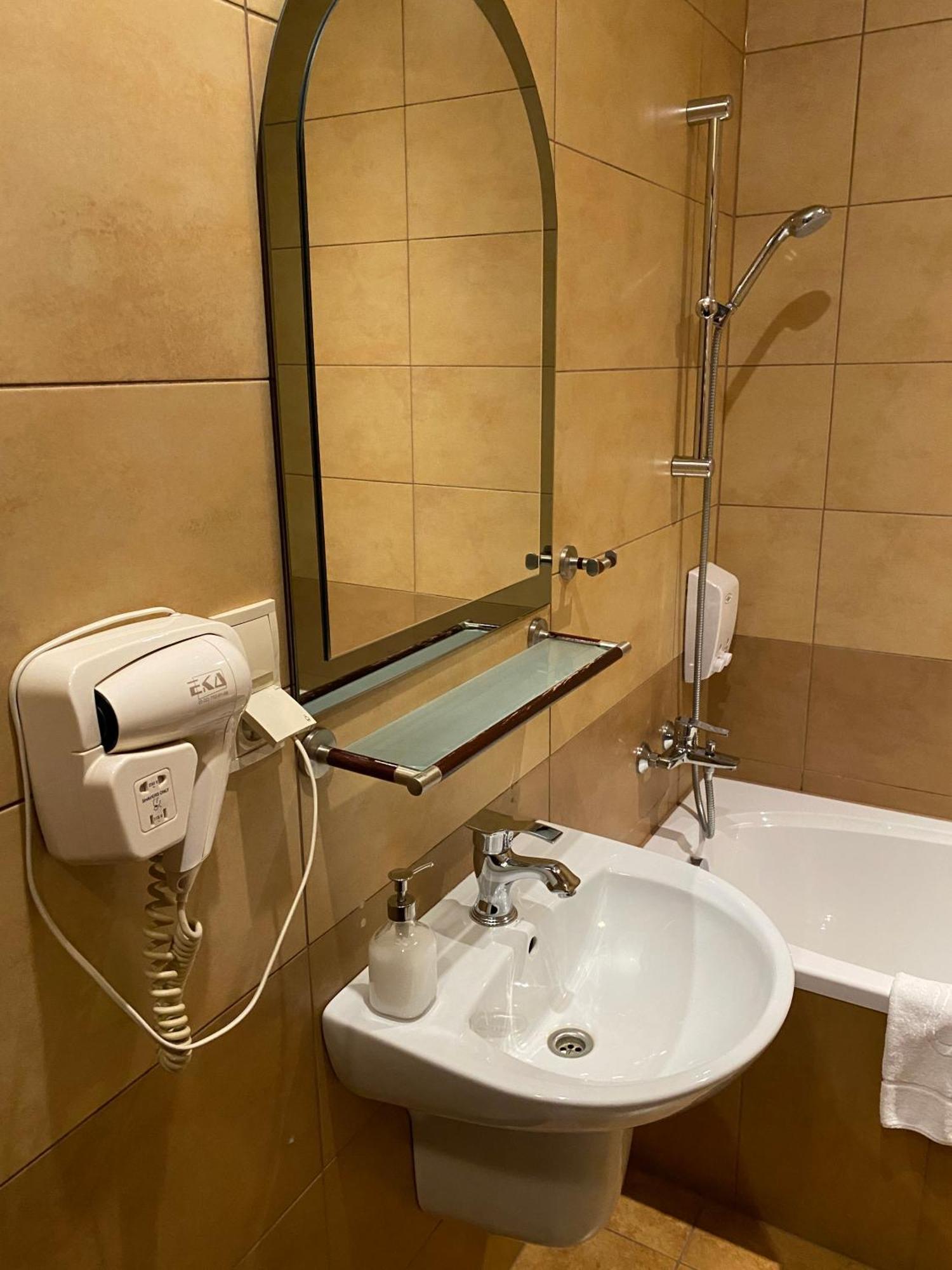 Hotel Zameczek Książ Wielki Εξωτερικό φωτογραφία