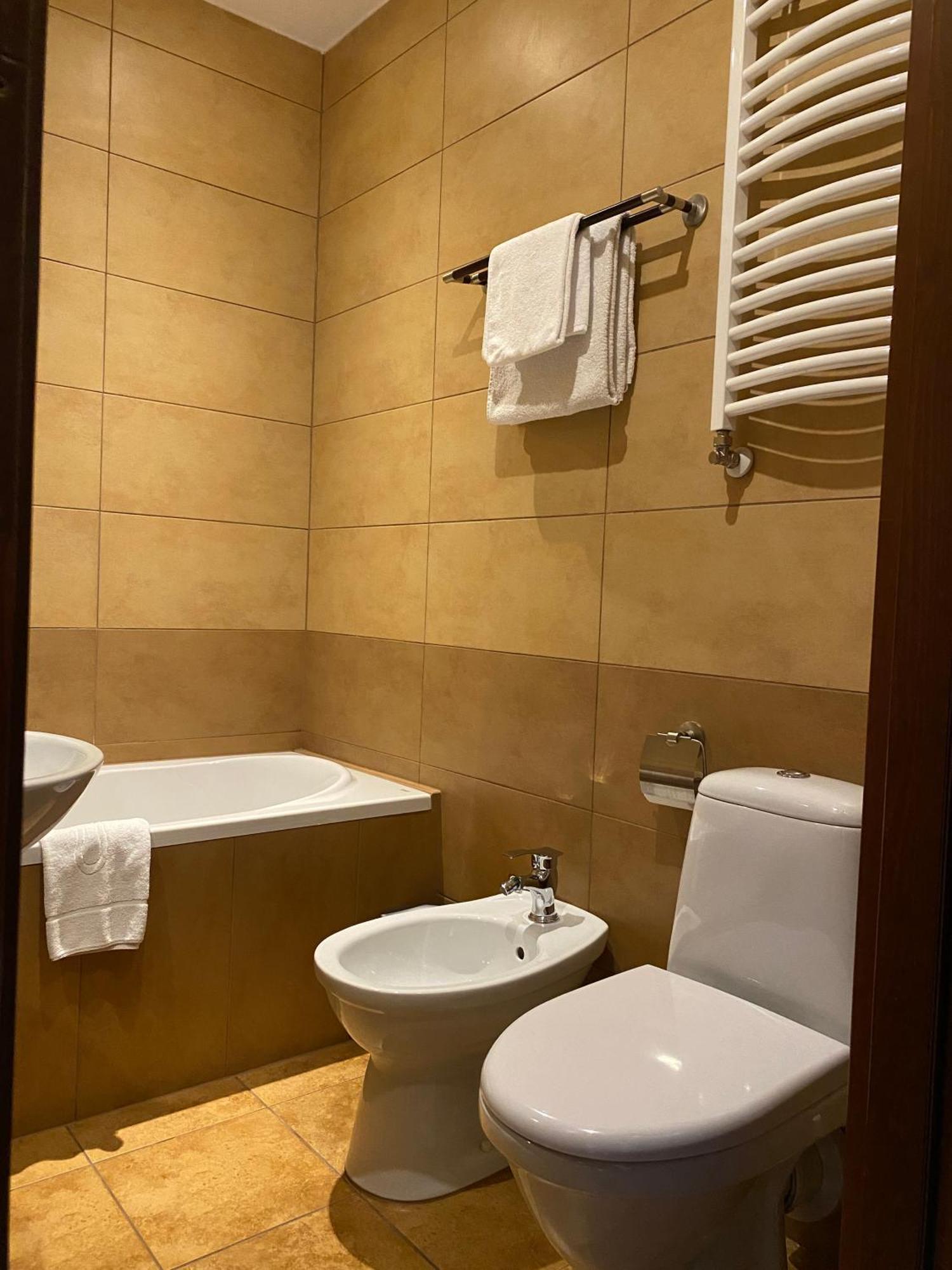 Hotel Zameczek Książ Wielki Εξωτερικό φωτογραφία