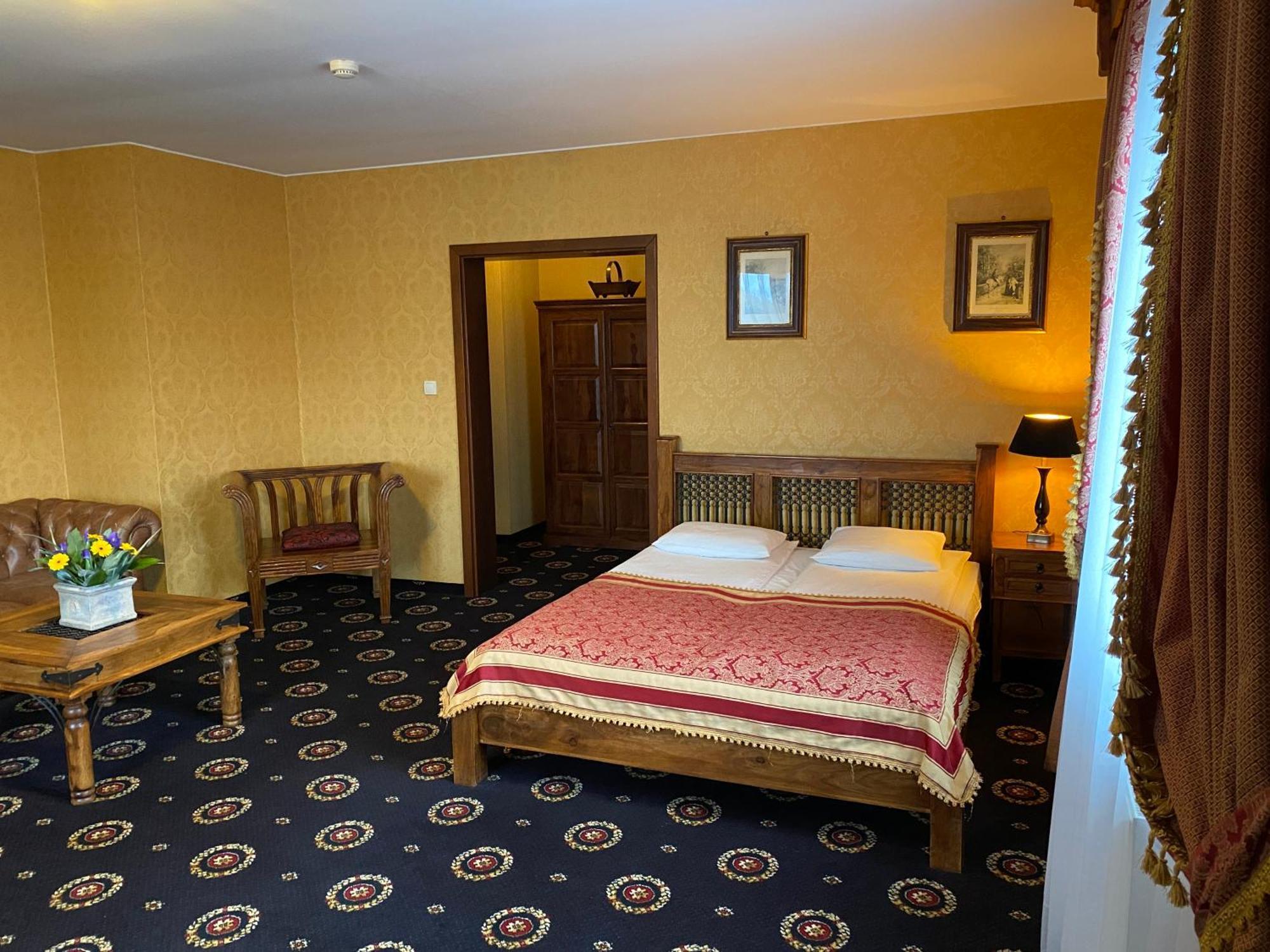 Hotel Zameczek Książ Wielki Εξωτερικό φωτογραφία
